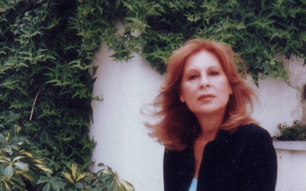 ΚΚΕ: Αποχαιρετάμε με συγκίνηση τη σπουδαία ερμηνεύτρια Ρένα Κουμιώτη