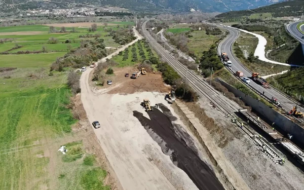 Τέμπη: Έτσι είναι σήμερα ο χώρος της τραγωδίας 