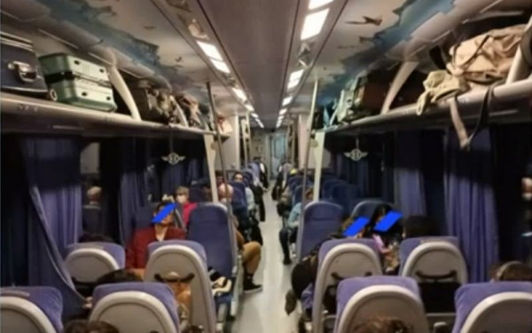 Τέμπη: Φωτογραφία - ντοκουμέντο μέσα από το τρίτο βαγόνι λίγο πριν από την τραγωδία 