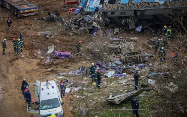 Ξεσπά εκπαιδευτής μηχανοδηγών για Τέμπη: Δεν έπρεπε να αφήσουν μόνο του τον σταθμάρχη - Ήταν άπειρος (βίντεο)