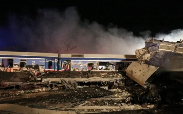 Τραγωδία στα Τέμπη: «Οι διασώστες αντίκρισαν μία βιβλική καταστροφή - Σαν να είχε πέσει βόμβα» (βίντεο)