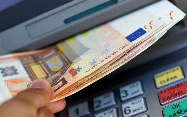 Επίδομα 250 ευρώ σε συνταξιούχους: Ποιοι είναι οι δικαιούχοι και ποιοι μένουν εκτός