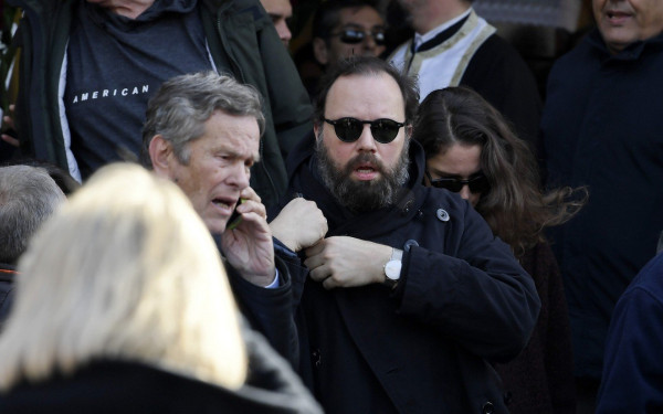 Πλήθος κόσμου είπε το στερνό «αντίο» στον Αντώνη Λάνθιμο