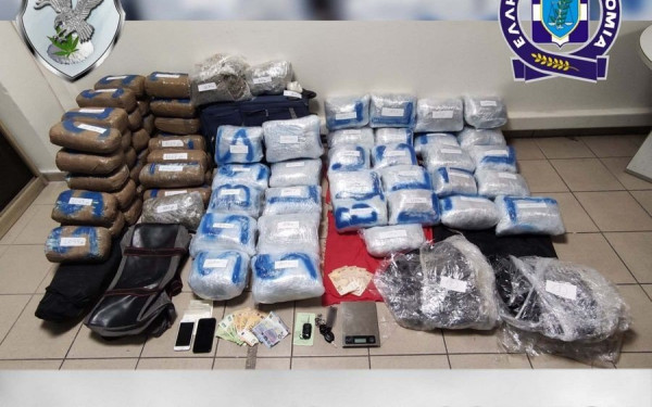 Θεσσαλονίκη: Χτύπημα σε μεγάλο κύκλωμα ναρκωτικών - Εντοπίστηκαν δεκάδες κιλά κάνναβης