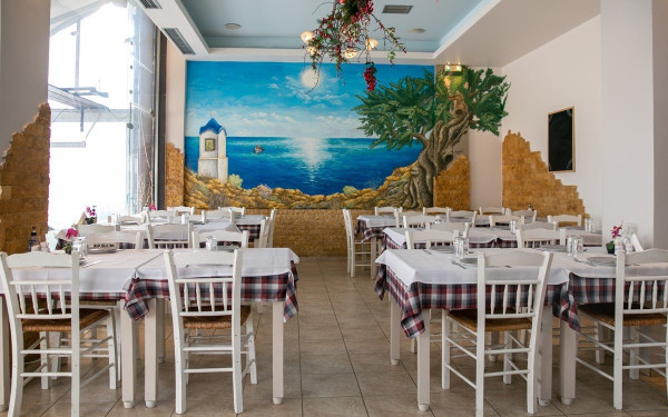 Η «Οδύσσεια» στο Νέο Ρύσιο: Η καλύτερη επιλογή για φρέσκο ψάρι και θαλασσινά