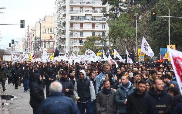 Κοινοί Θνητοί: Συγκλονίζει το τραγούδι τους για τα Τέμπη (βίντεο)