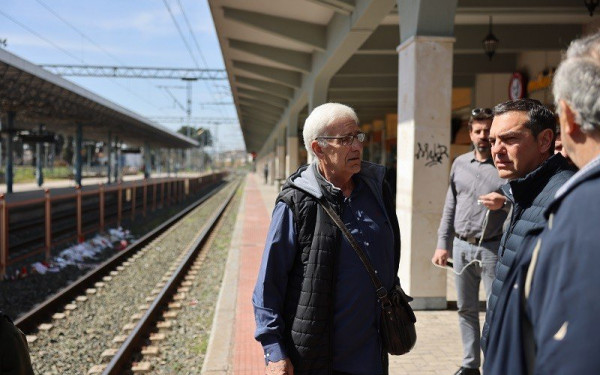 Αλ. Τσίπρας: Γιατί 20 μέρες λένε ψέματα πως λειτουργούσε το Κέντρο Τηλεδιοίκησης Λάρισας, που είναι γιαπί από το καλοκαίρι του 2019;