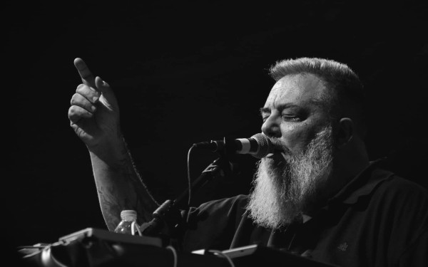 Το νέο τραγούδι των Active Member για την τραγωδία των Τεμπών - Ακούστε το 