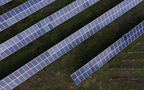 HELLENiQ ENERGY: Απόκτηση νέου χαρτοφυλακίου έργων ΑΠΕ 110 MW, στην Κοζάνη