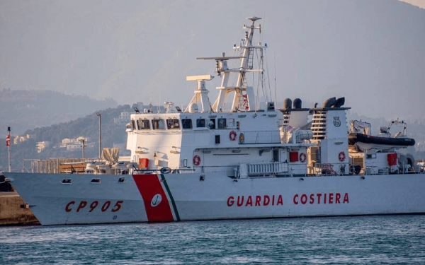 Το ιταλικό λιμενικό διέσωσε 750 ανθρώπους στα ανοιχτά της χώρας