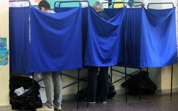Στην αντεπίθεση η κυβέρνηση για την τελική ευθεία