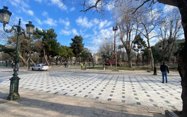 Θεσσαλονίκη: Δυσαρεστημένος ο Ζέρβας για τις προσαγωγές στην Πλ. Δικαστηρίων, πολιτών κατά της κοπής δέντρων