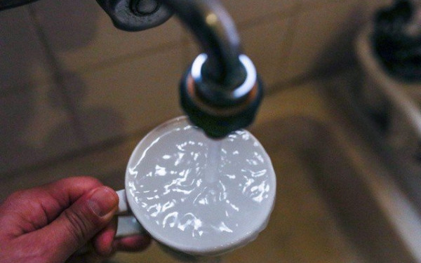 Θεσσαλία: Εντοπίστηκε το μικρόβιο της σαλμονέλας σε μία πηγή - Ξεκινάει έλεγχος σε όλες τις γεωτρήσεις της Περιφέρειας (βίντεο)