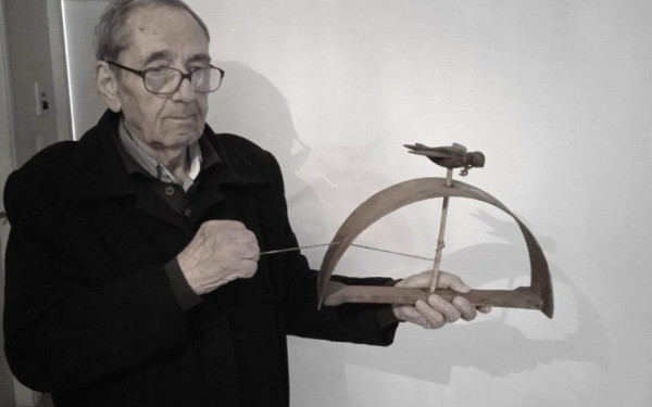 Τα κάλαντα της Άνοιξης: Το έθιμο της «Χελιδόνας» από τον λαογράφο Γιώργο Ντελιόπουλο (βίντεο)