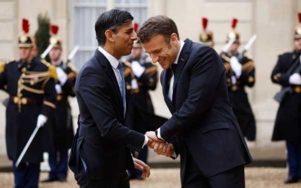 Λονδίνο και Παρίσι σύναψαν συμφωνία για τους μετανάστες