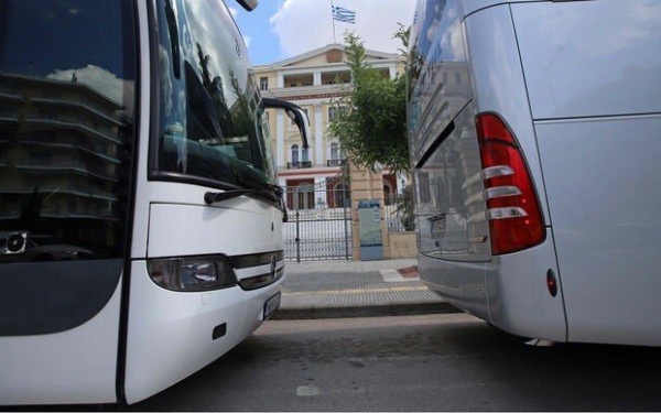 Θεσσαλονίκη: Σχολεία κόβουν τις σχολικές εκδρομές πετώντας το μπαλάκι στην Τροχαία