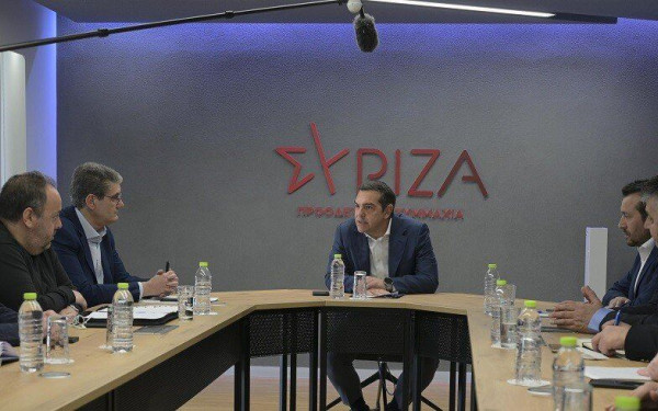 ΣΥΡΙΖΑ-ΠΣ: Διαρκές σφυροκόπημα και γκρέμισμα του «γαλάζιου» αφηγήματος 
