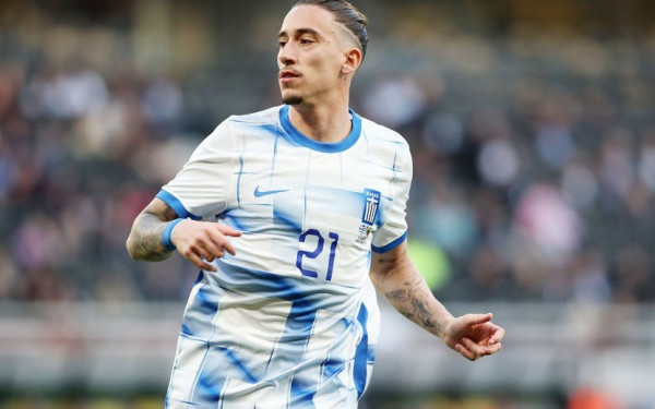 «Το σχέδιό της παραπέμπει στην επέτειο των 200 χρόνων της Ελληνικής Επανάστασης»: Η ΕΠΟ πήρε θέση για την επίμαχη φανέλα