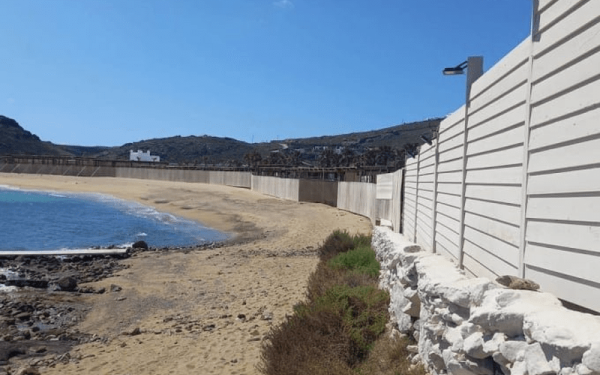 Μύκονος: Συνελήφθησαν δύο άτομα για παράνομες οικοδομικές εργασίες