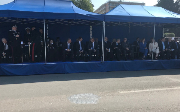 Παρέλαση στη Θεσσαλονίκη: Τα στιγμιότυπα της εξέδρας