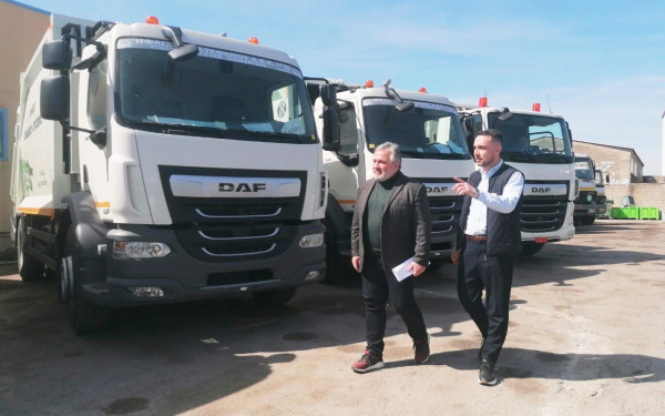 Κορδελιό - Εύοσμος: Εννέα σύγχρονα απορριμματοφόρα για την καθαριότητα απέκτησε ο δήμος 