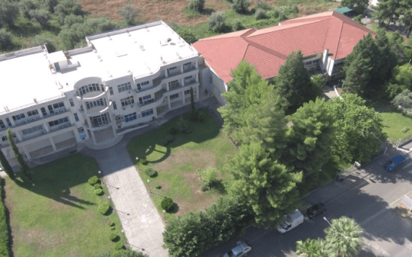 Εκατοντάδες φοιτητές του πανεπιστημίου Πατρών χωρίς... άδεια ασκήσεως επαγγέλματος δια... νόμου