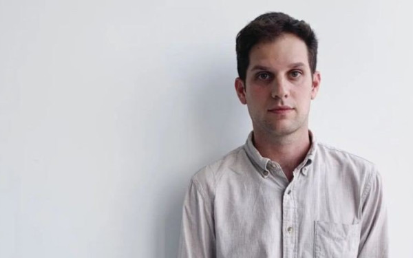 Ρωσία: Κατηγορούμενος για κατασκοπεία ο δημοσιογράφος της WSJ