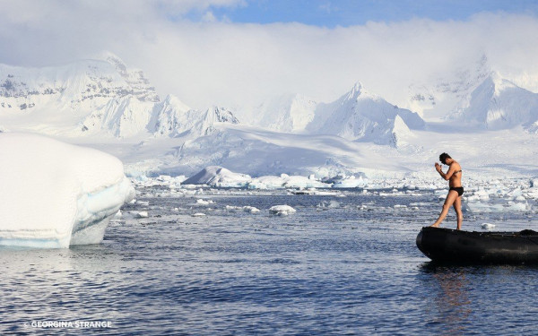 Γιώργος Τσιάνος: Ο Έλληνας γιατρός-αθλητής που κολύμπησε στην Ανταρκτική
