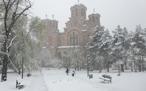 Σερβία: Στα «λευκά» ντύθηκε η χώρα - Ρεκόρ χιονοπτώσεων για τον μήνα Απρίλιο (βίντεο)