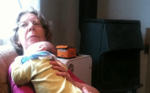 Η Σουηδία αναβάλλει αλλά δεν ακυρώνει την απέλαση 74χρονης που πάσχει από προχωρημένο Αλτσχάιμερ