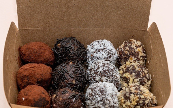 ΑΑΔΕ: Πικρό πρόστιμο σε ζαχαροπλαστείο για κρυμμένα έσοδα πάνω από 2,5 εκατ. ευρώ!