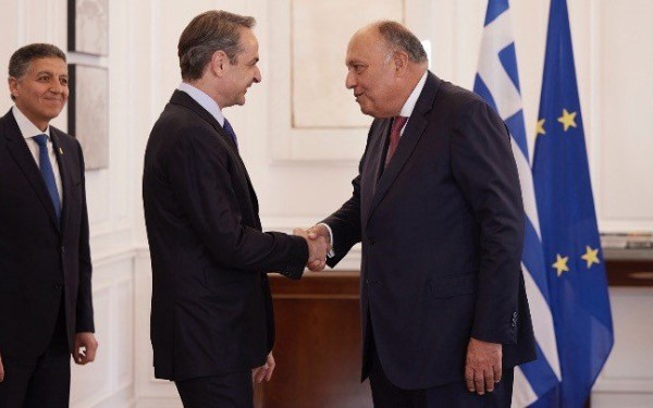 Συνάντηση Μητσοτάκη με τον υπουργό Εξωτερικών της Αιγύπτου
