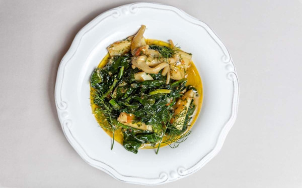 Μεγάλη Δευτέρα με τον Σωτήρη Ευαγγέλου: Σουπιές με σπανάκι