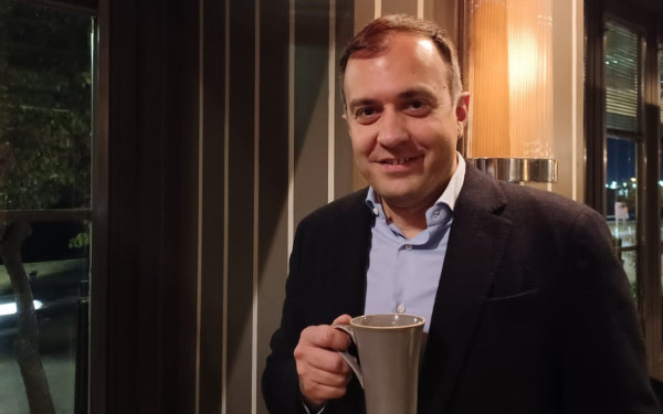 Πρωινός καφές με τον Τάσο Χατζηβασιλείου