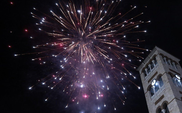 Πάτρα: 10χρονο παιδί τραυματίστηκε από ρίψη βεγγαλικών