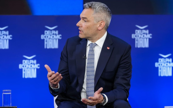 Καγκελάριος Αυστρίας: Με ευρωπαϊκούς πόρους ο φράχτης στον Έβρο