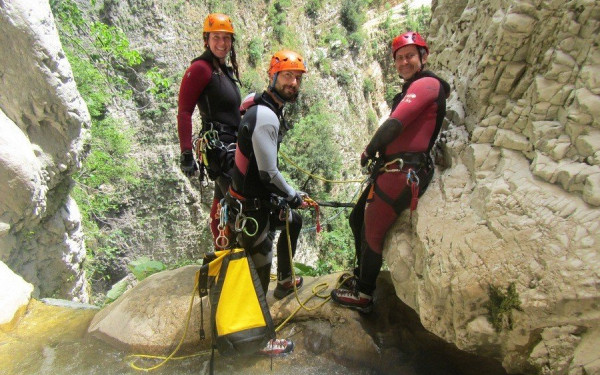 Επισκέπτεται φαράγγια σ' όλο τον κόσμο και κατέληξε: Η Ελλάδα είναι παράδεισος για καταβάσεις