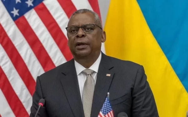 Πόλεμος στην Ουκρανία: Παραμένει ισχυρή η διεθνής υποστήριξη στο Κίεβο, βεβαιώνει ο υπουργός Άμυνας των ΗΠΑ