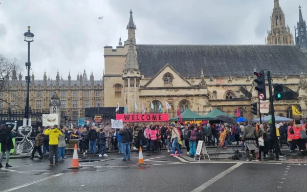 Λονδίνο: Μεγάλη διαδήλωση για την Ημέρα της Γης