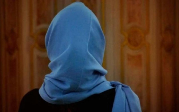 Σοκ στον Βόλο: Πλάκωσε την κόρη του στο ξύλο επειδή έγινε μουσουλμάνα - «Με χτυπούσε με γροθιές 20 λεπτά»