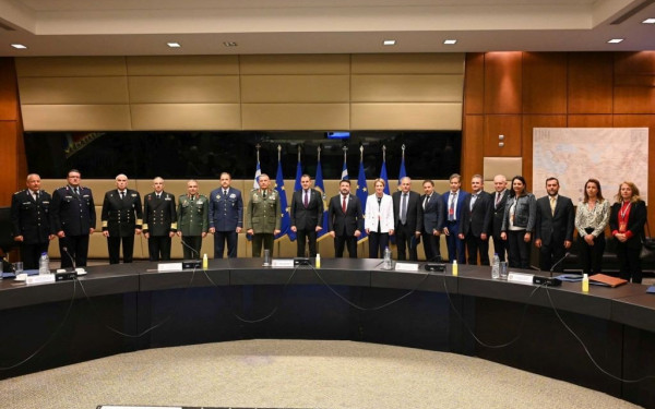 Συντάχθηκε «Οδικός Χάρτης» για την αντιμετώπιση της κλιματικής αλλαγής στις... Ένοπλες Δυνάμεις (φωτ.)