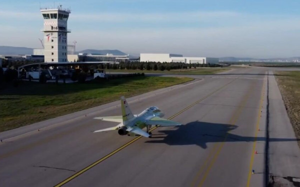 Τουρκία: Παρθενική πτήση του Hurjet (βίντεο)