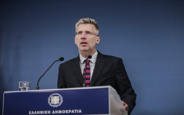 Σκέρτσος: Ο κ. Τσίπρας από τις αρχές Απριλίου ζήτησε συνεργασία με τον κ. Βαρουφάκη, αμετανόητος για το δράμα του 2015