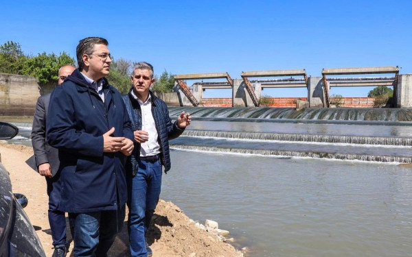 Θεσσαλονίκη: Αυτοψία Τζιτζικώστα στις εργασίες αποκατάστασης του φράγματος Έλλης