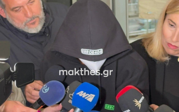 Θεσσαλονίκη: Αναβολή για να δικαστούν αύριο έλαβαν οι δύο «παρκουρίστες» - «Έκανα τον σταυρό μου και πηδούσα» είπε ο ένας (βίντεο)