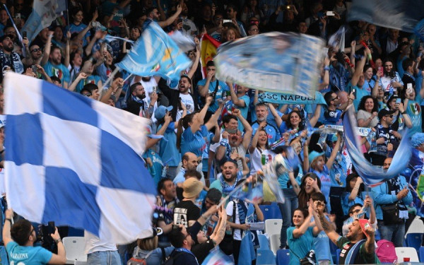 Νάπολι: Έκσταση στο «Ντιέγκο Αρμάντο Μαραντόνα» (βίντεο)