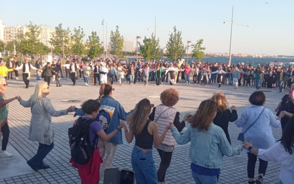 Στη Θεσσαλονίκη τα προϊόντα της Ηράκλειας με «πρωταγωνιστή» το λουκάνικο Τζουμαγιάς 