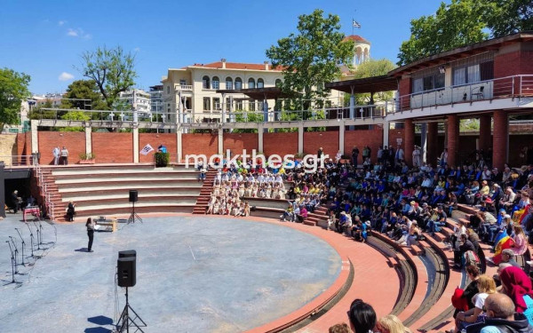 Ξεκίνησε το 12ο Παγκόσμιο Φεστιβάλ Χορωδιών Μιούζικαλ στο Θέατρο Κήπου Θεσσαλονίκης (βίντεο & φωτ.)