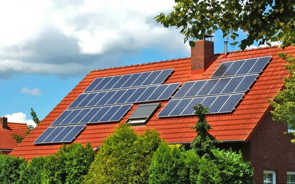 Φωτοβολταϊκά στη Στέγη: Το ύψος της επιδότησης και οι δικαιούχοι