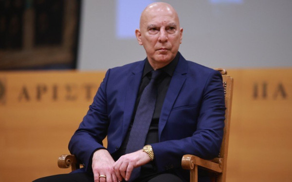 Ο Νίκος Γκάλης προσφέρει τη φανέλα του σε δημοπρασία για την ενίσχυση των πληγέντων από την κακοκαιρία στη Θεσσαλία